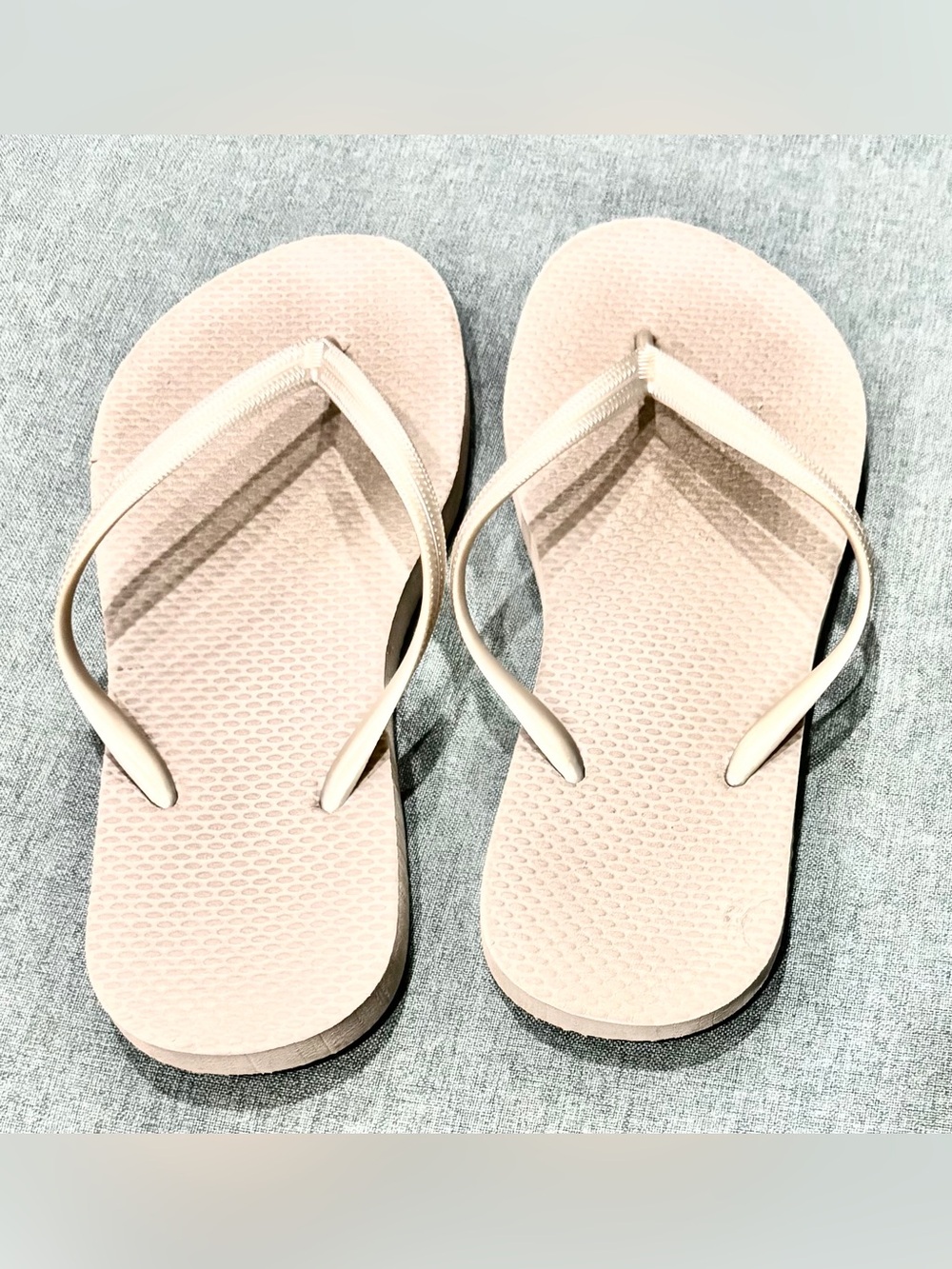 Classic Women's Silver/Gray Flip Flop Sandals
